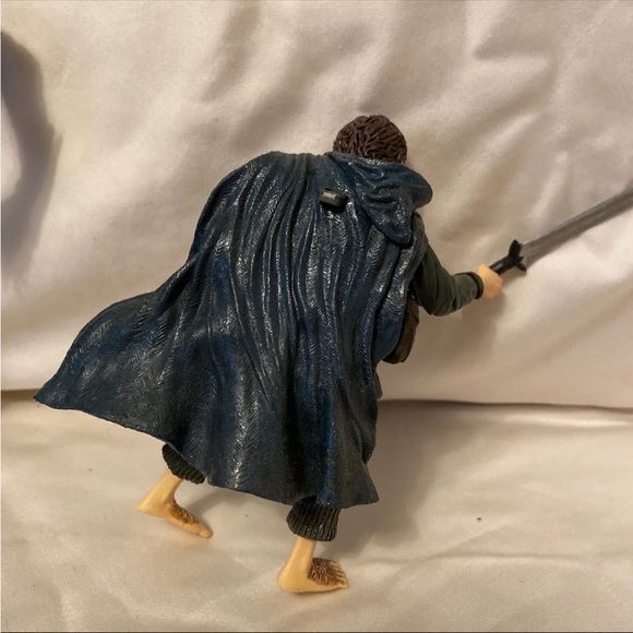 LOTR TT The Lord Of The Rings The Two Towers Pippin And Ugluk Action Figures - Picture 3 of 5